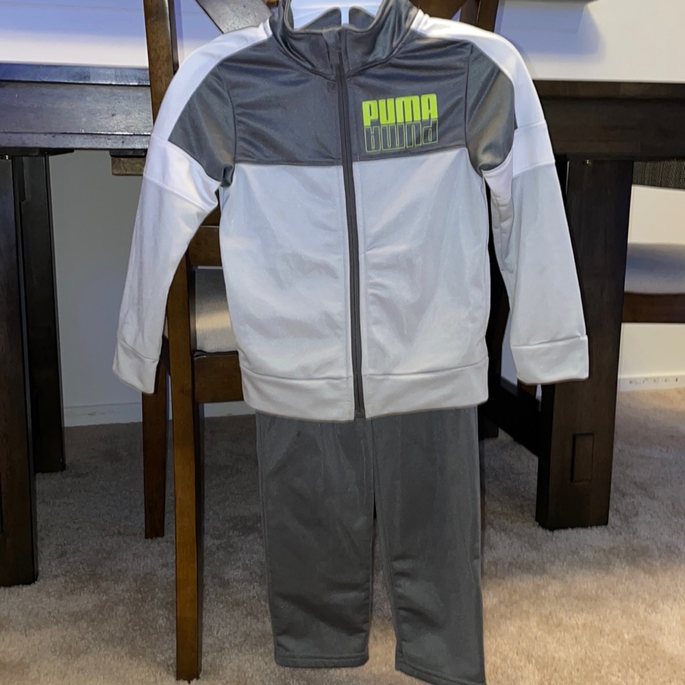Puma Youth Track Suit Gray Size 4
